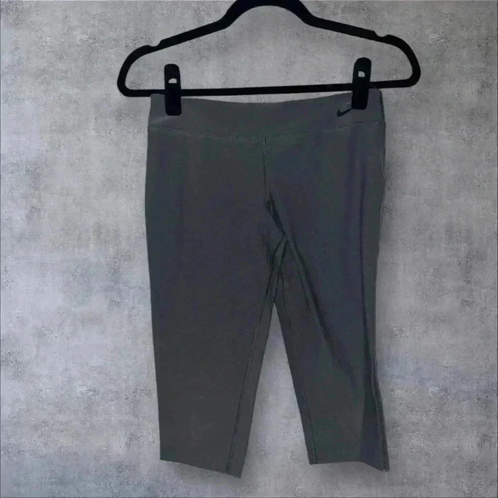 Grey Nike‎ long shorts size large